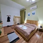 Ex-Block District Charming Studio Apartment With Treeish Sorrounding View!